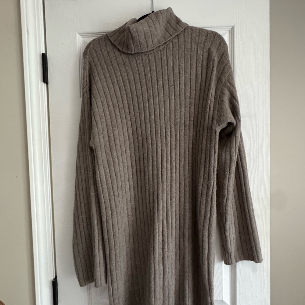 Abercrombie Women's Ribbed Turtleneck Sweater Dress- Brown size small